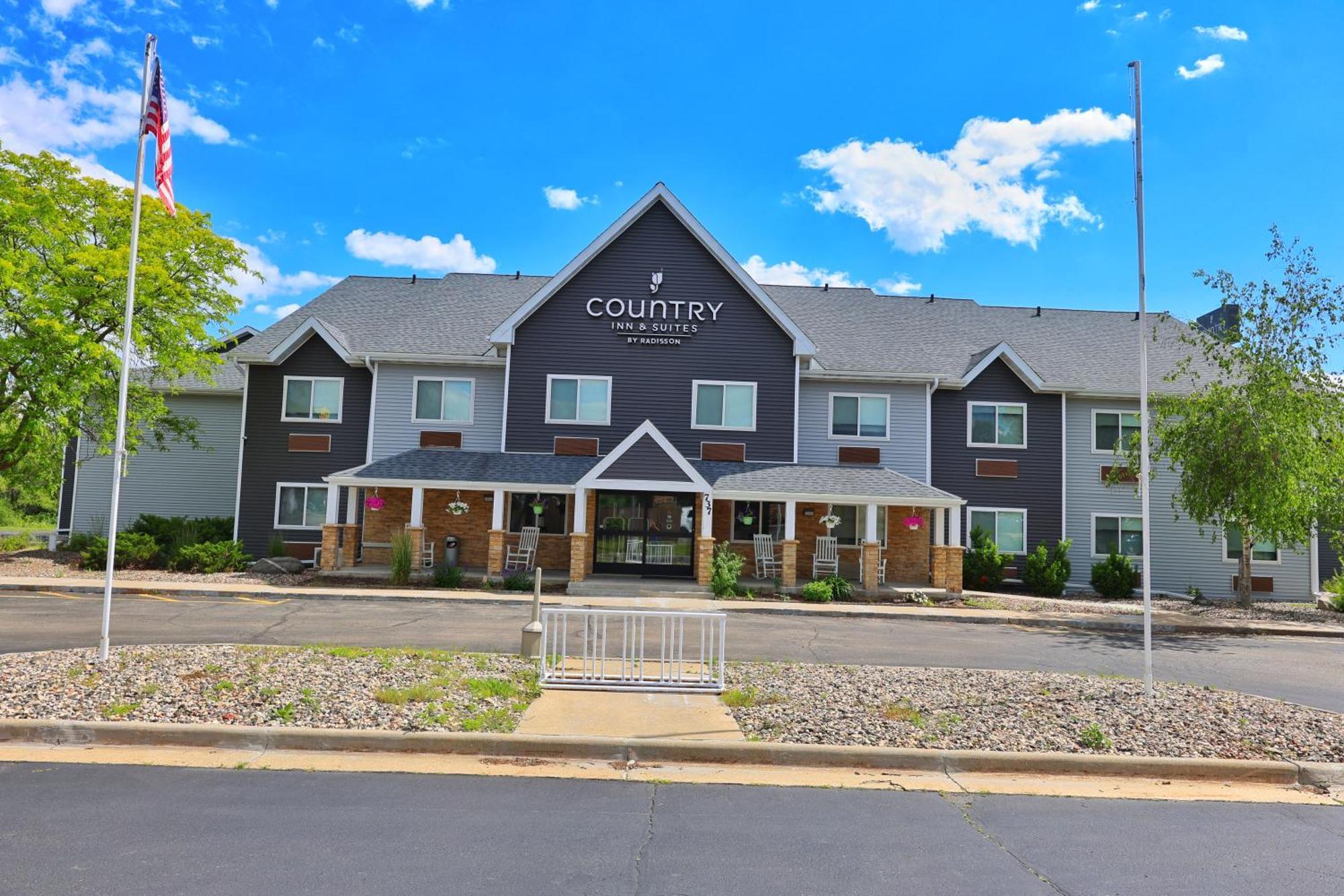 Country Inn & Suites By Radisson, Sparta, Wi Bagian luar foto