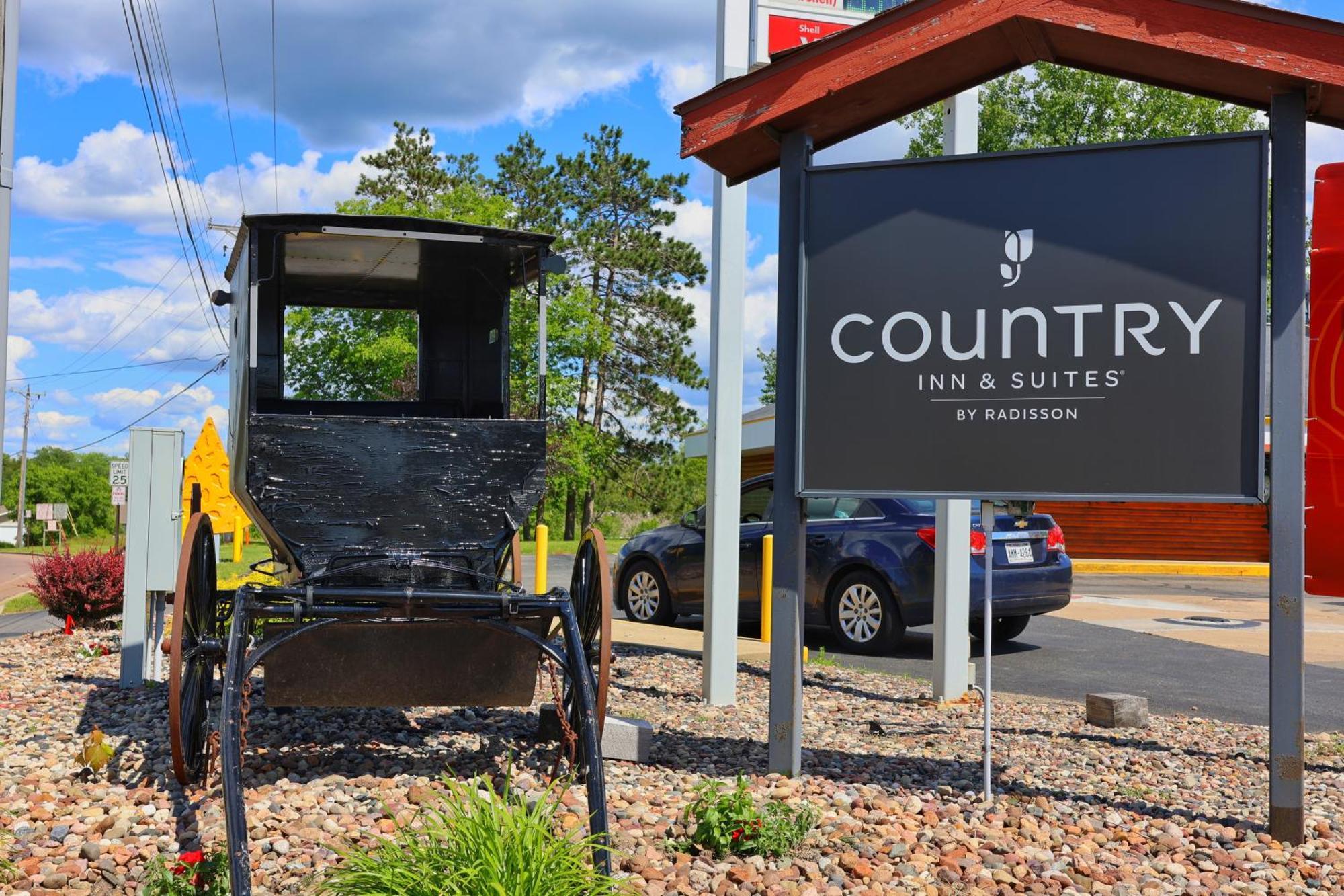 Country Inn & Suites By Radisson, Sparta, Wi Bagian luar foto