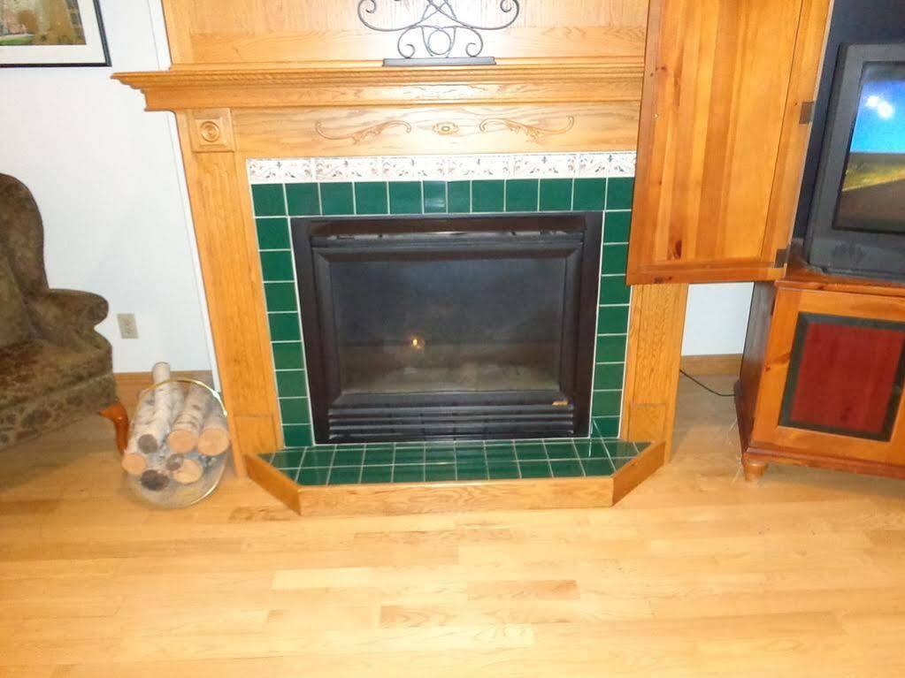 Country Inn & Suites By Radisson, Sparta, Wi Bagian luar foto
